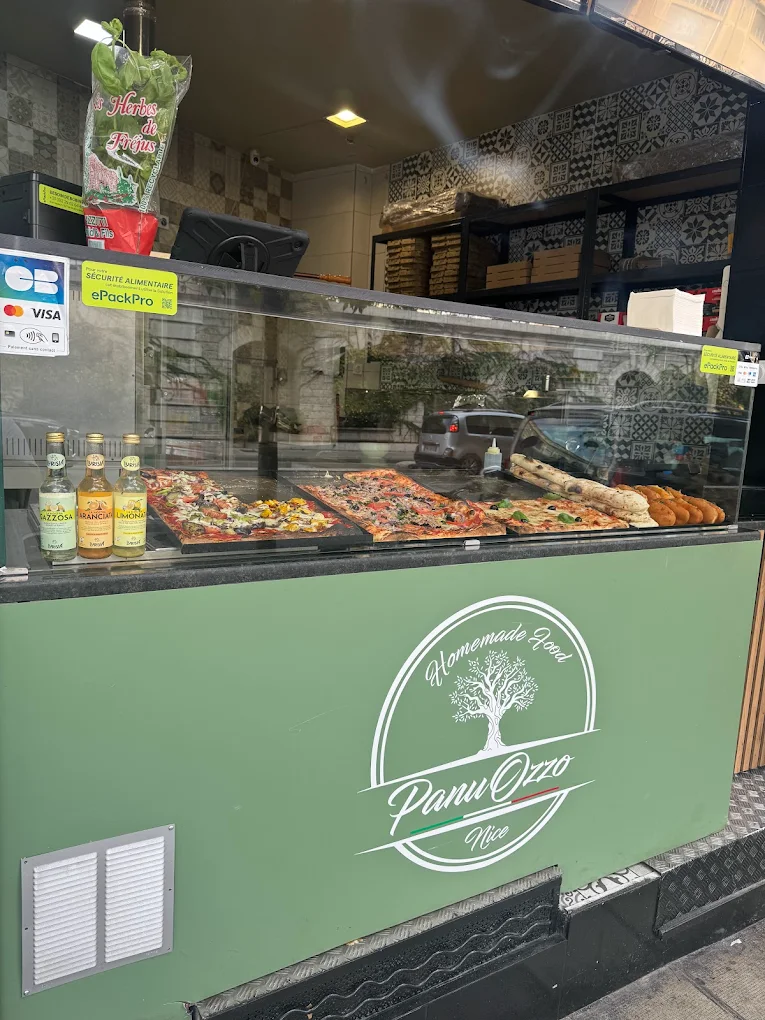 Pizzeria